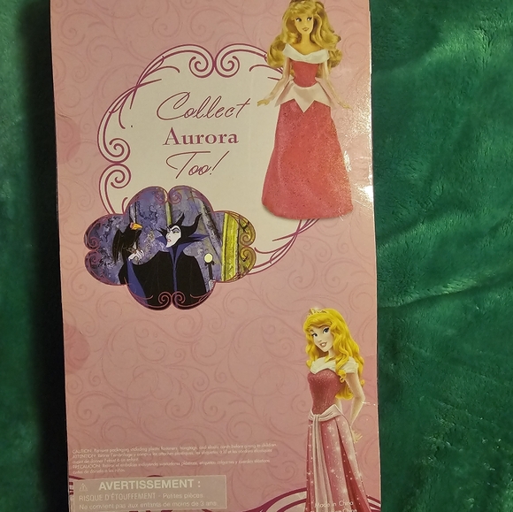 Maleficent Doll - Disney Store Exclusive - First Release - NEW - Sleeping Beauty - Picture 2 of 2